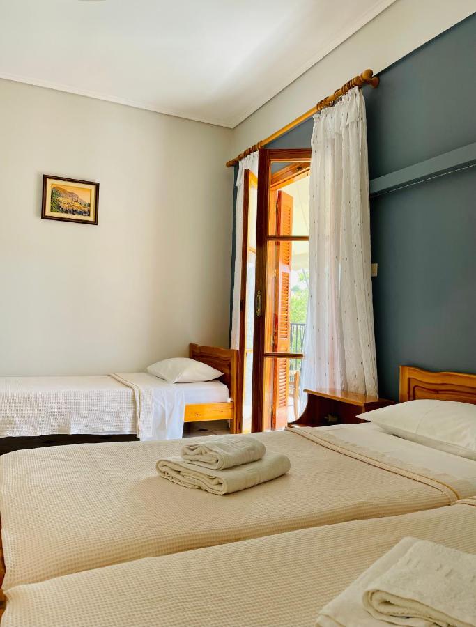 Guesthouse Lykourgos Mavrommation Bagian luar foto