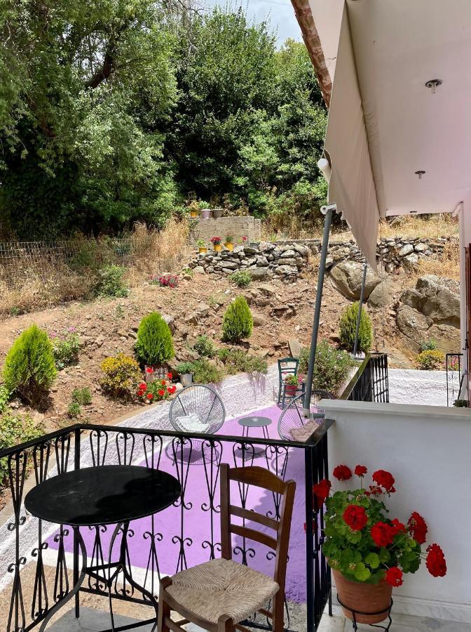 Guesthouse Lykourgos Mavrommation Bagian luar foto